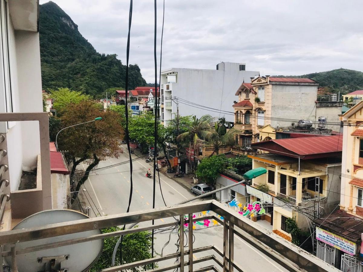 Ha Giang Safari Hostel & Motorbikes Buitenkant foto