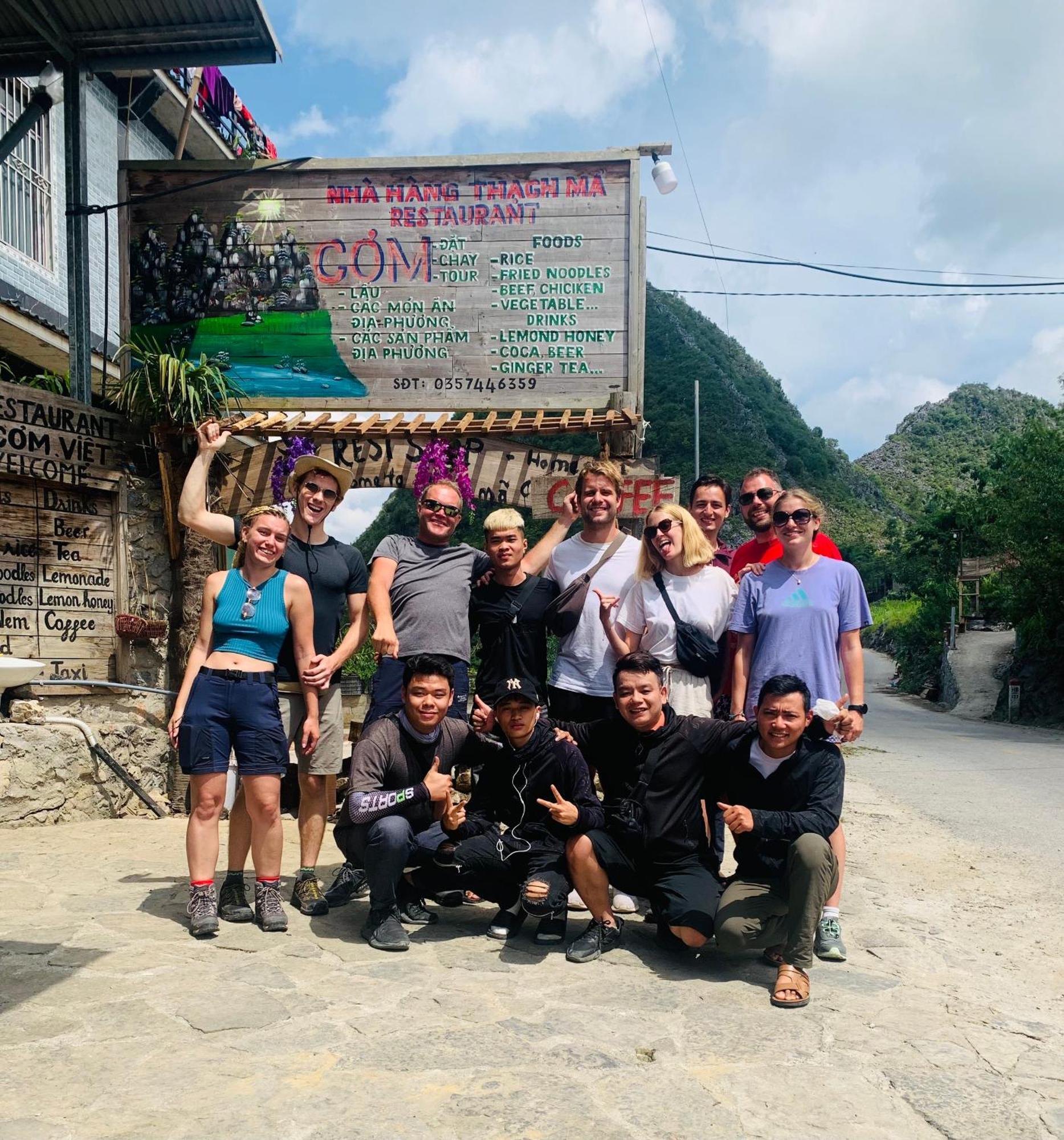 Ha Giang Safari Hostel & Motorbikes Buitenkant foto